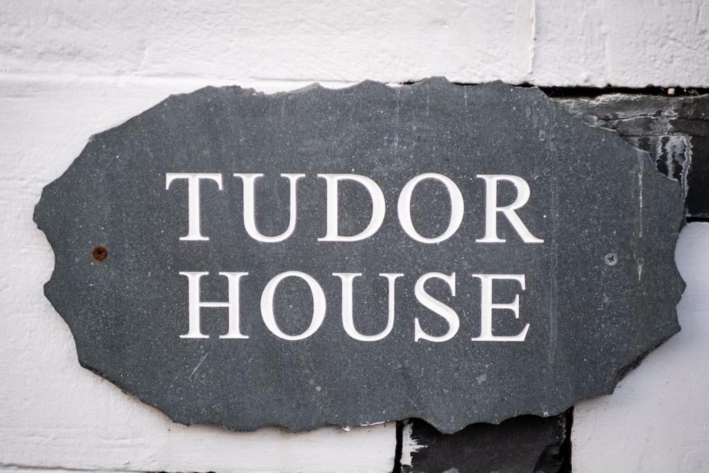 Tudor House-Windermere Centre Extérieur photo